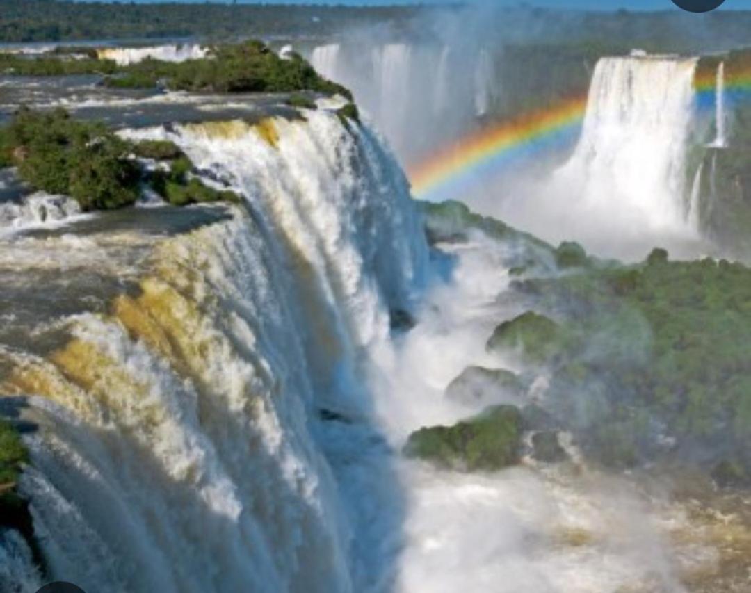 Hostel Damaris Puerto Iguazu Ngoại thất bức ảnh